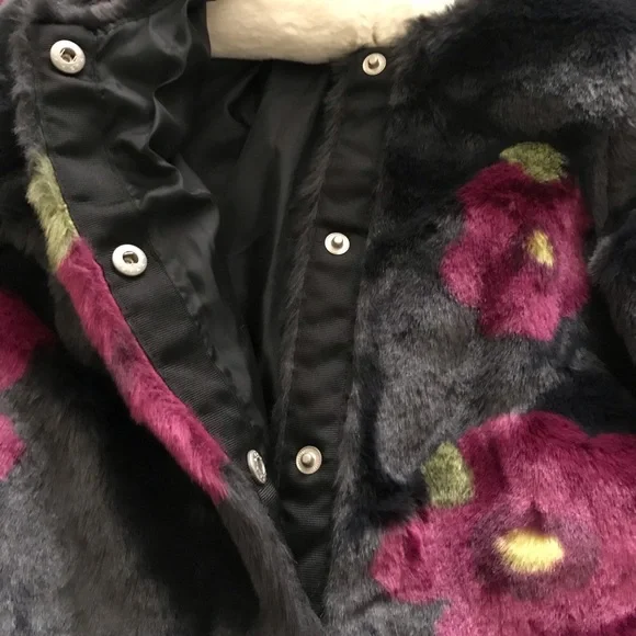 Floral Faux Fur Kids Jacket - Gray and Pink - Picture 4 of 5